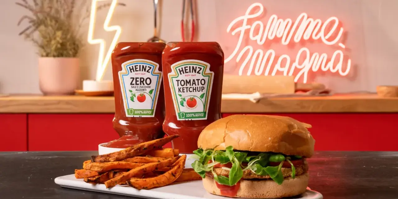 Burger, patatine dolci e due bottiglie di Heinz, una Zero e una classica. Perfetto per soddisfare la fame da mamma in gravidanza.