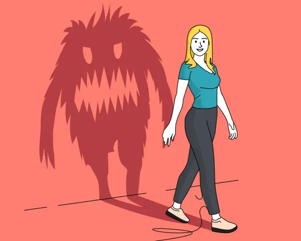 Una donna cammina con un'ombra mostruosa alle spalle, simbolo del suo comportamento passivo aggressivo.