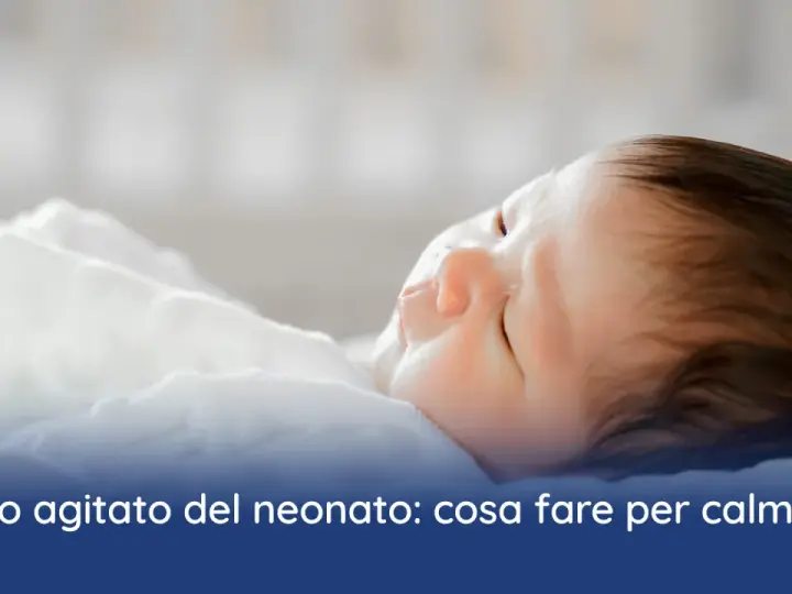 Neonato dorme con respiro rumoroso. Il suo sonno agitato è normale, ma ci sono modi per calmarlo.