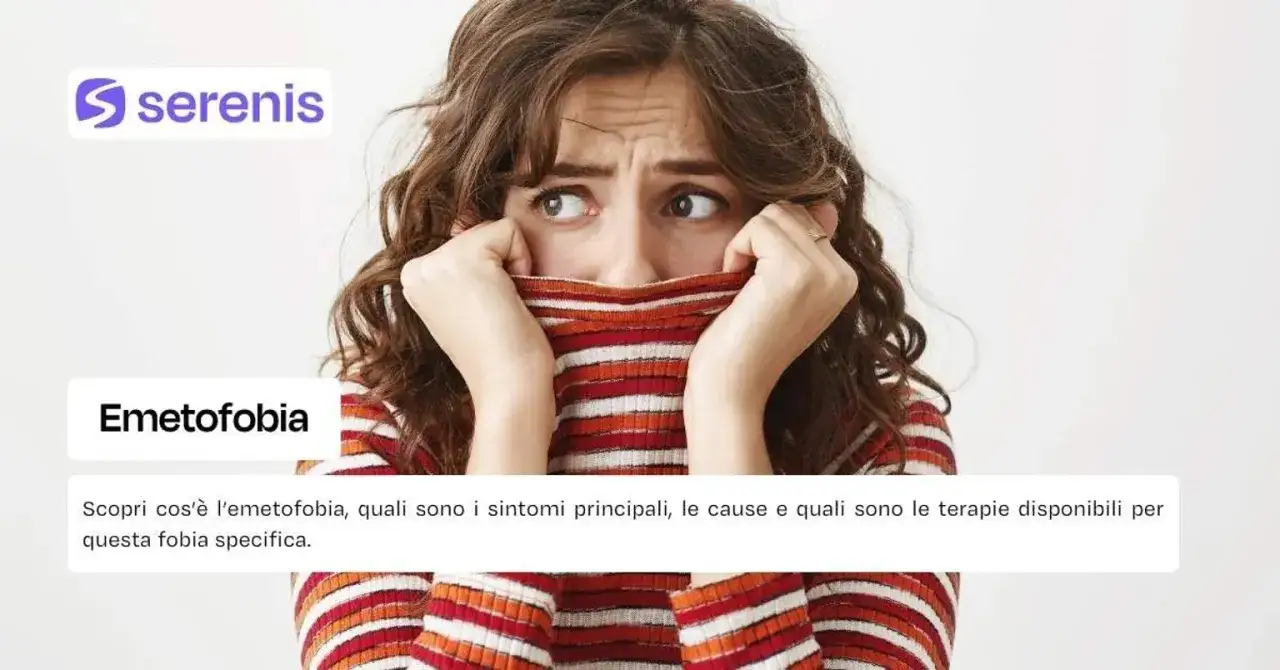 Una ragazza spaventata copre la bocca, mostrando il suo disagio. L'immagine illustra l'emetofobia, come si chiama la fobia del vomito.